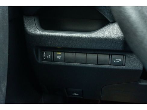 Certified 2025 Toyota RAV4 XLE image 28