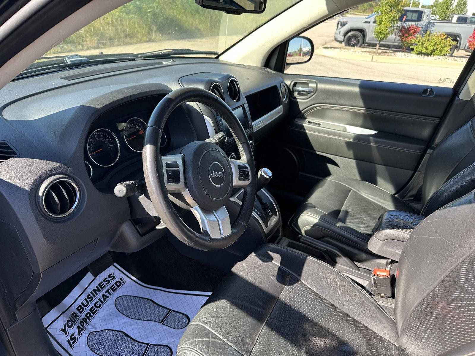 Used 2017 Jeep Compass High Altitude FWD image 21