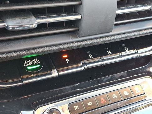 Used 2024 Lincoln Corsair AWD w/ Equipment Group 101A image 15