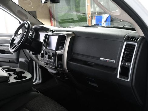 Used 2016 RAM 1500 Lone Star AWD/4WD image 34