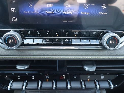 New 2026 Chevrolet Colorado ZR2 AWD/4WD image 12