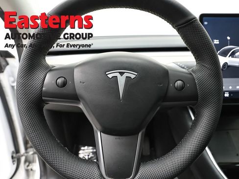 Used 2020 Tesla Model Y Long Range image 10