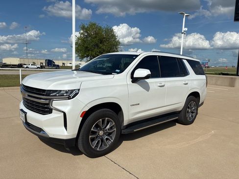 Used 2021 Chevrolet Tahoe LT w/ LT Signature Plus Package image 1