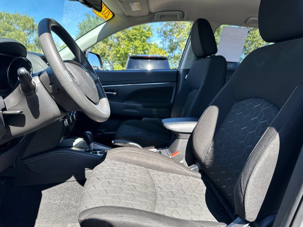 Used 2022 Mitsubishi Outlander Sport FWD image 35