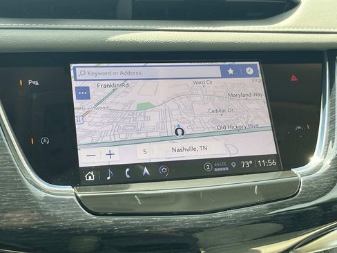 Used 2025 Cadillac XT6 Premium Luxury image 36