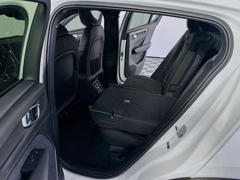 Used 2023 Volvo C40 P8 Recharge Ultimate image 34