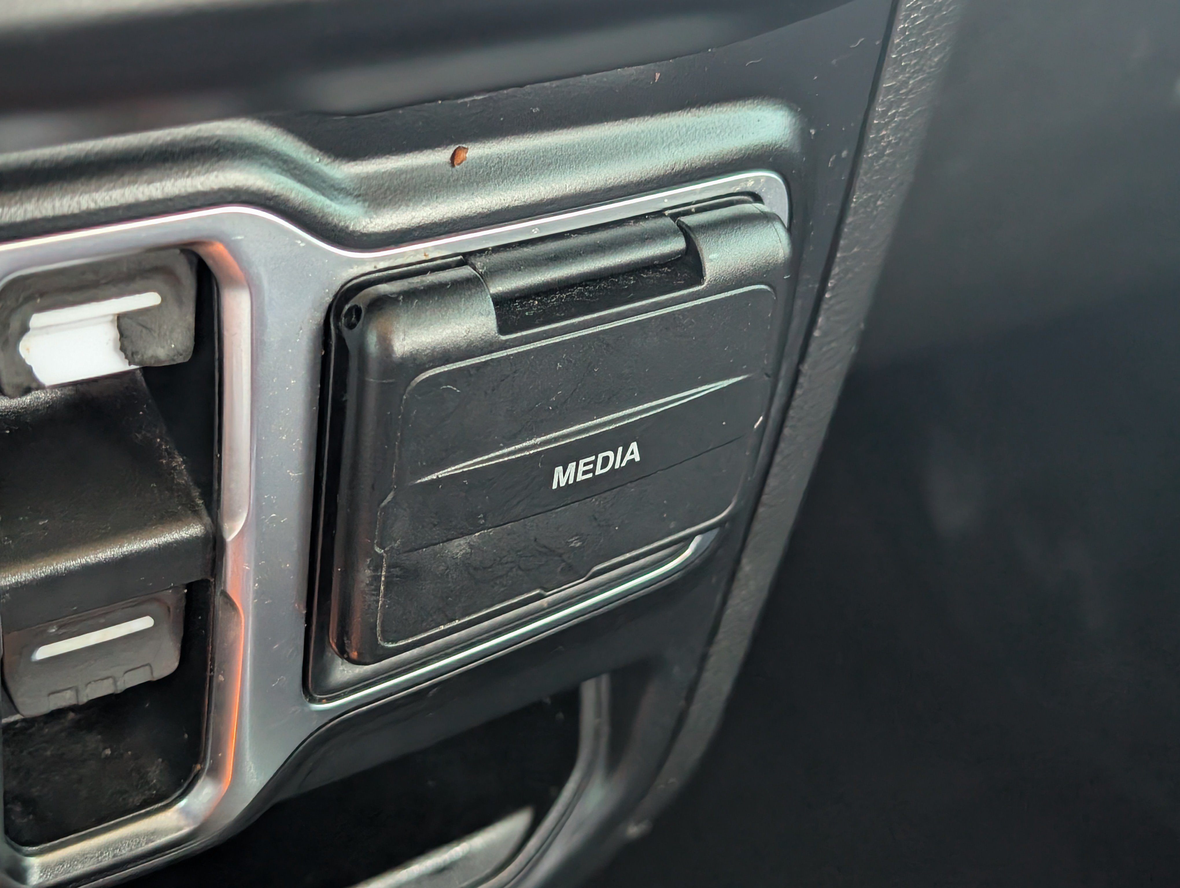Used 2021 Jeep Gladiator Mojave AWD/4WD image 24