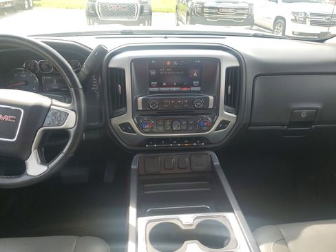 Used 2015 GMC Sierra 1500 SLT w/ SLT Crew Cab Value Package AWD/4WD image 10