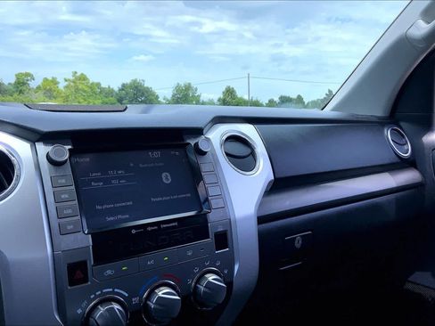 Used 2021 Toyota Tundra SR5 w/ SR5 Leather Package RWD image 35