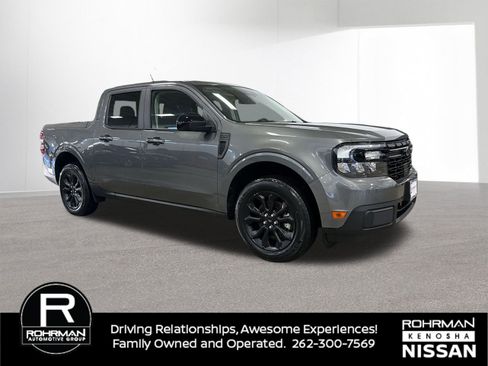 Used 2024 Ford Maverick Lariat w/ Black Appearance Package image 3