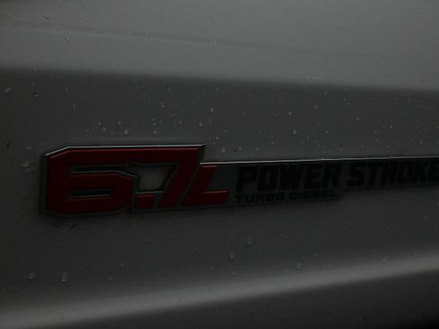 Used 2024 Ford F250 Limited AWD/4WD image 12