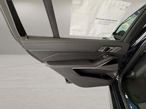 Used 2026 BMW X7 xDrive40i w/ M Sport Package image 25