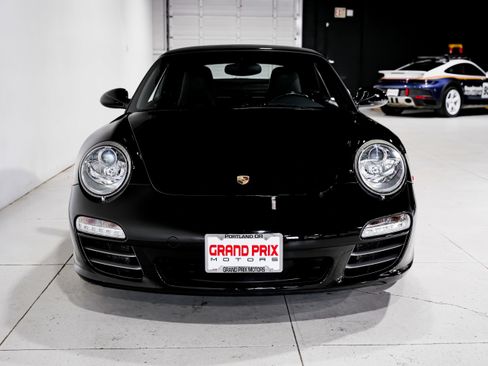 Used 2010 Porsche 911 Carrera 4S AWD/4WD image 5