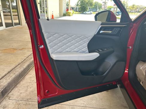 New 2025 Mitsubishi Outlander SEL image 40
