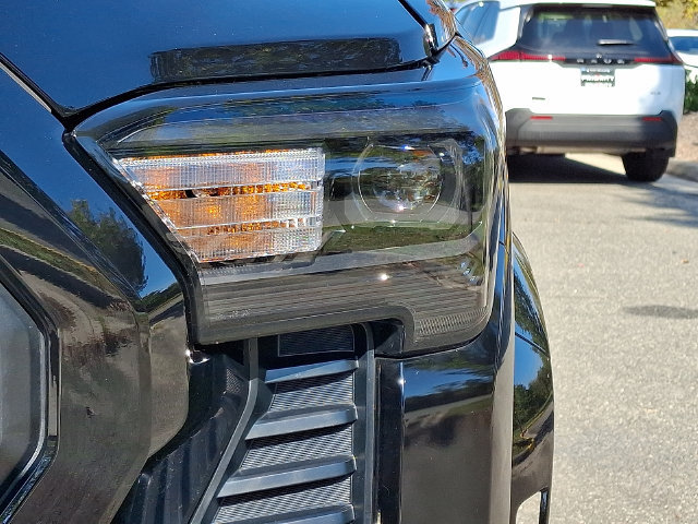 Used 2025 Toyota Tacoma SR5 AWD/4WD image 8