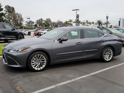 Used 2020 Lexus ES 350 w/ Accessory Package 2