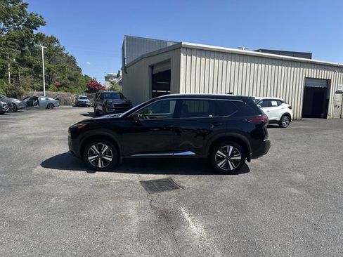 Used 2023 Nissan Rogue SL w/ SL Premium Package FWD image 8