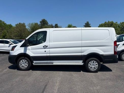 Used 2024 Ford Transit 250 Low Roof w/ Exterior Upgrade Package RWD image 2