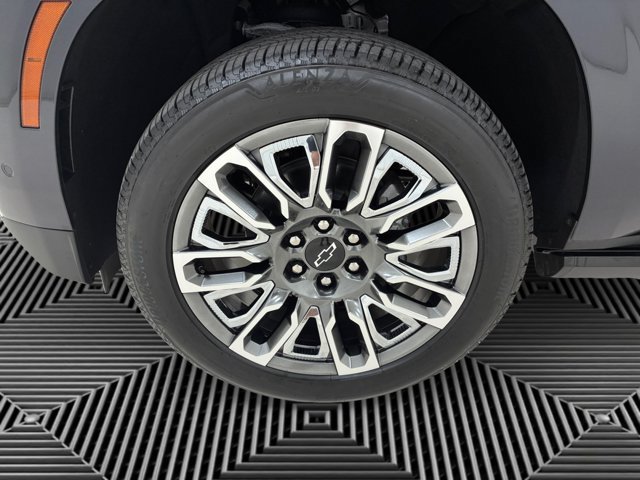 Certified 2025 Chevrolet Tahoe Premier w/ Max Trailering Package AWD/4WD image 9