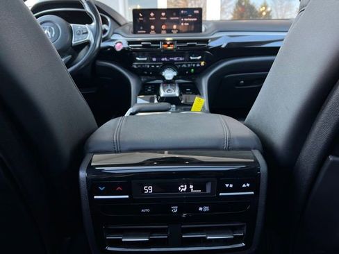 Used 2023 Acura MDX SH-AWD image 22