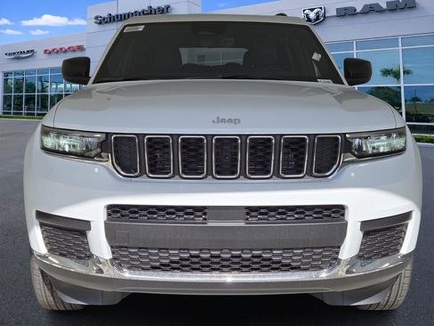 New 2025 Jeep Grand Cherokee L Laredo w/ Luxury Tech Group I RWD image 3