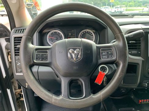 Used 2015 RAM 3500 Tradesman w/ Chrome Appearance Group image 11