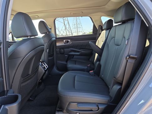 New 2026 Kia Sorento SX FWD image 6