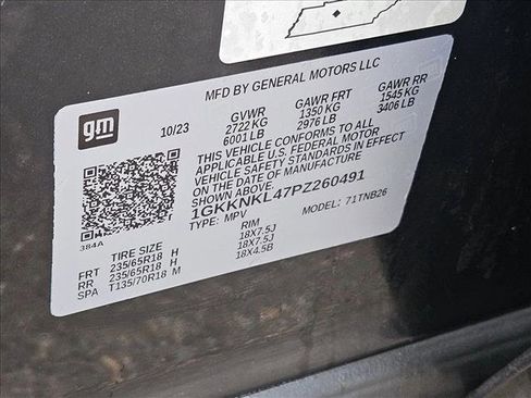 Certified 2023 GMC Acadia SLE w/ LPO, Floor Liner Package image 26