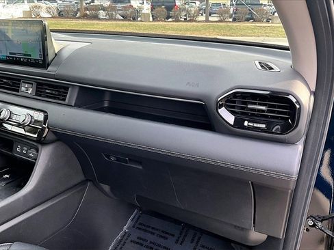 Used 2023 Honda Pilot Elite image 27