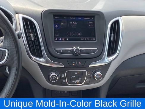 Used 2023 Chevrolet Equinox LS w/ LS Convenience Package AWD/4WD image 9