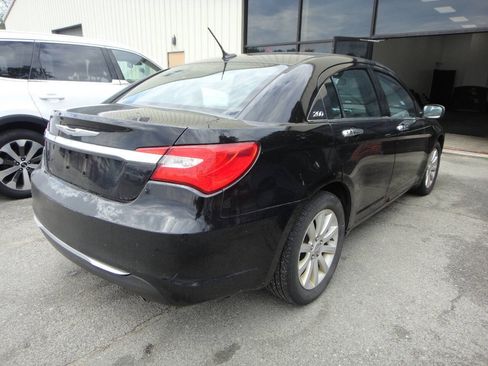 Used 2014 Chrysler 200 Limited w/ Sun/Sound Group FWD image 4