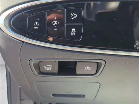 Used 2023 Genesis GV70 2.5T w/ Select Package image 14