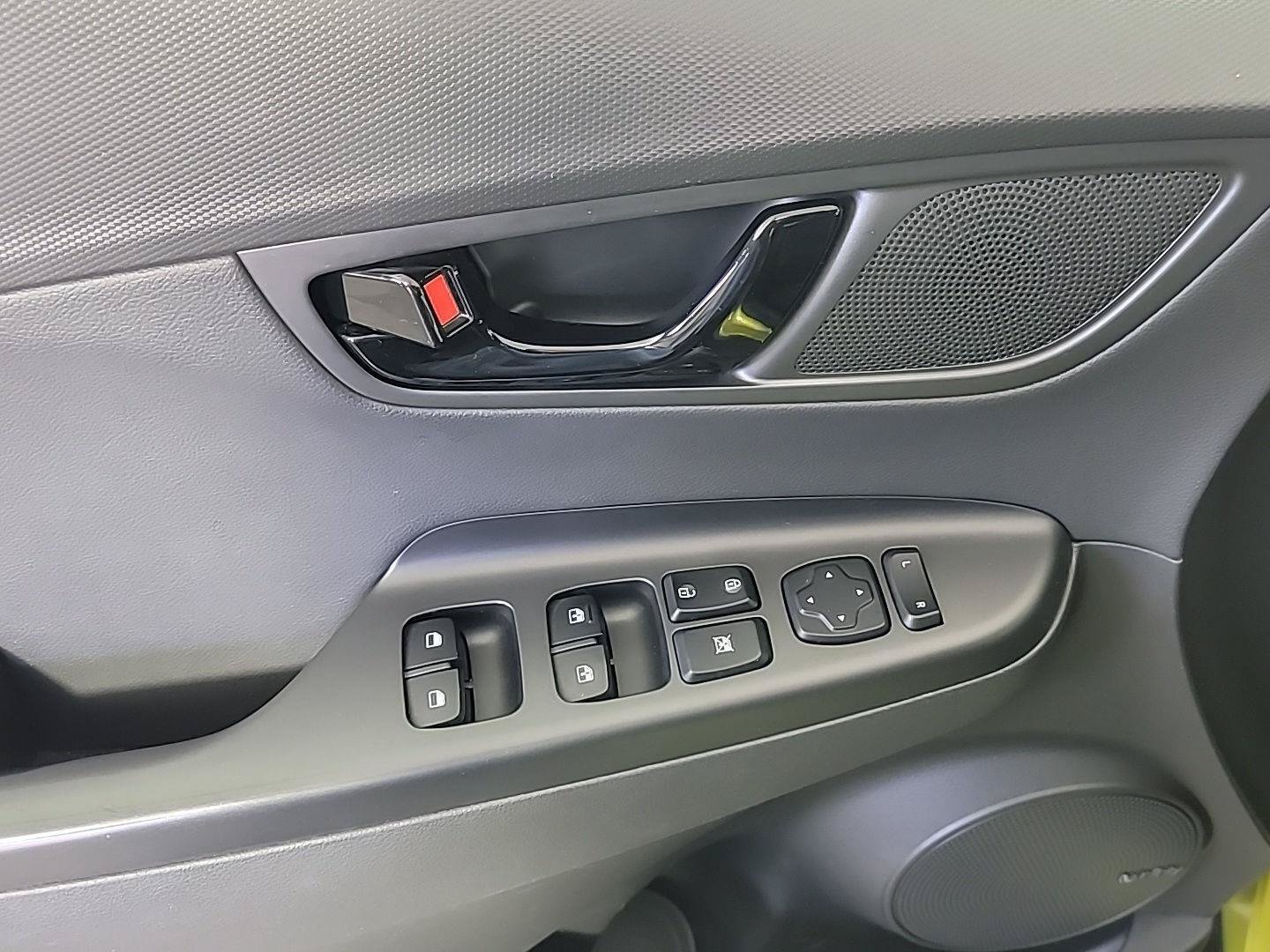 Used 2020 Hyundai Kona Ultimate FWD image 34