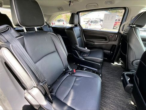Used 2025 Honda Odyssey Elite image 16