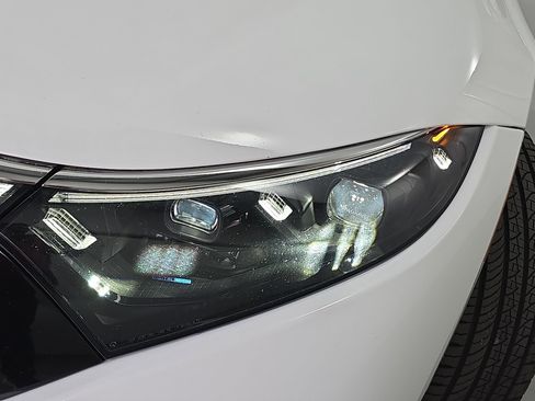 Used 2023 Mercedes-Benz EQS 450+ Sedan image 31