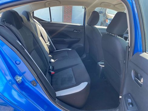 Used 2021 Nissan Versa SV image 12