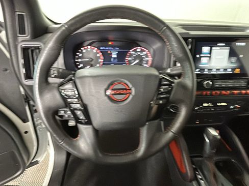 Used 2025 Nissan Frontier PRO-4X AWD/4WD image 17
