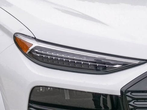 New 2027 Audi Q6 e-tron Premium Plus AWD/4WD image 4