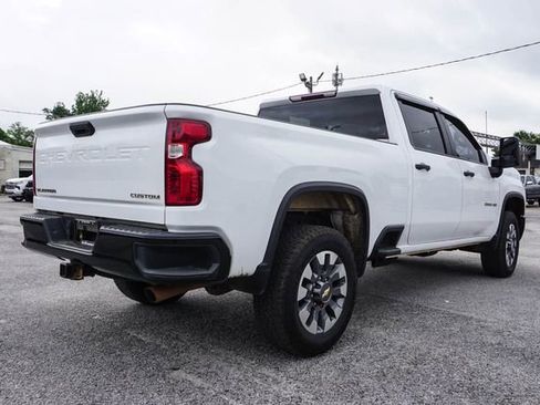 Used 2024 Chevrolet Silverado 2500 Custom w/ Z71 Off-Road Package AWD/4WD image 4