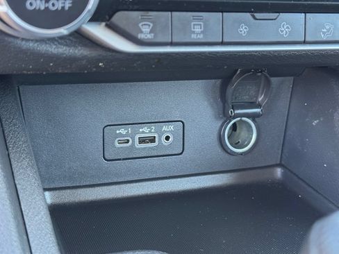 Used 2022 Nissan Sentra SV w/ All-Weather Package FWD image 22