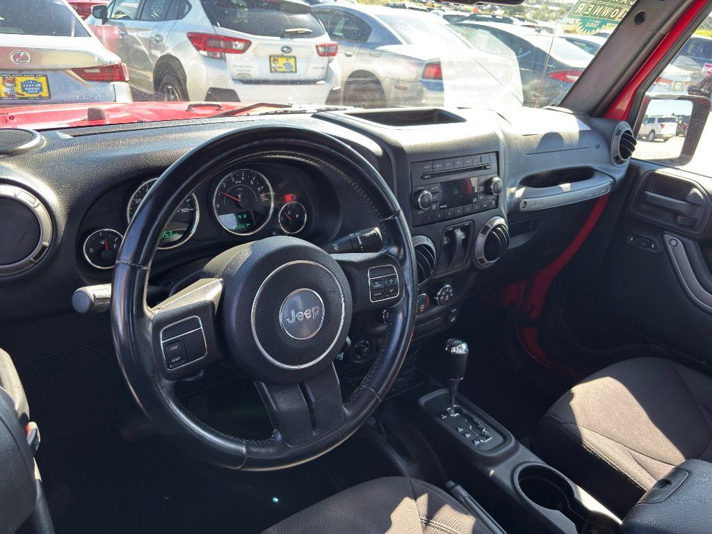Used 2015 Jeep Wrangler Sport w/ Quick Order Package 24S AWD/4WD image 12