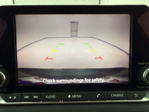 Used 2024 Nissan Rogue SV FWD image 21