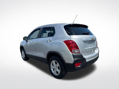Used 2018 Chevrolet Trax LS AWD/4WD image 5