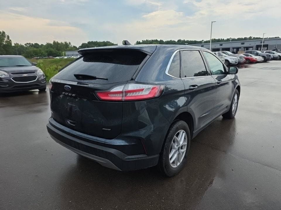 Used 2024 Ford Edge SEL w/ Convenience Package AWD/4WD image 4