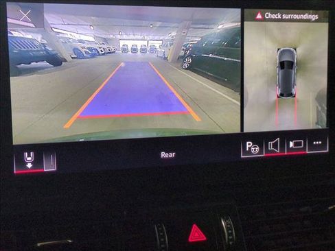 Used 2021 Audi Q5 e Prestige w/ Prestige Package image 15