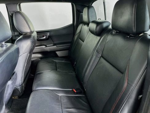 Used 2020 Toyota Tacoma 4x4 Double Cab image 32