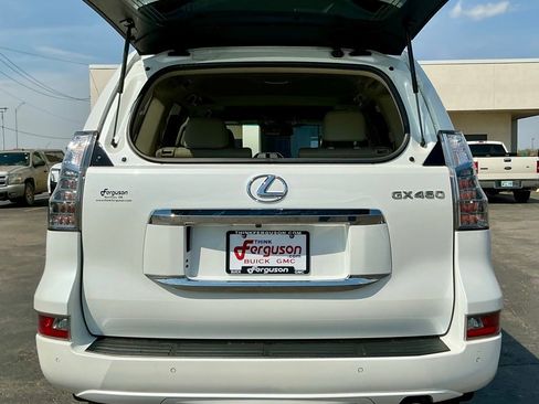 Used 2017 Lexus GX 460 Premium image 17