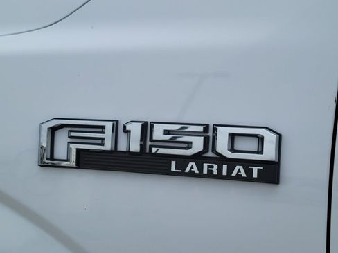 Used 2019 Ford F150 Lariat image 14