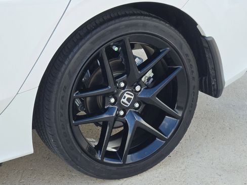 Certified 2025 Honda Civic Sport image 11