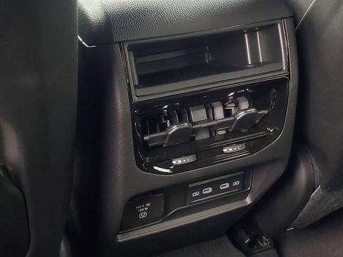 New 2026 Jeep Grand Cherokee Altitude AWD/4WD image 29